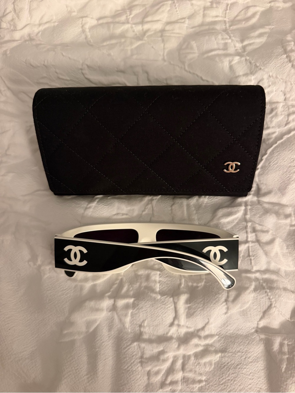 CHANEL White and Black Logo Sunglasses with Quilted Black Case